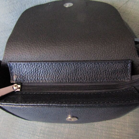 Caviar Leather Half Moon Flap Bag Made in Italy - Picture 4 of 8